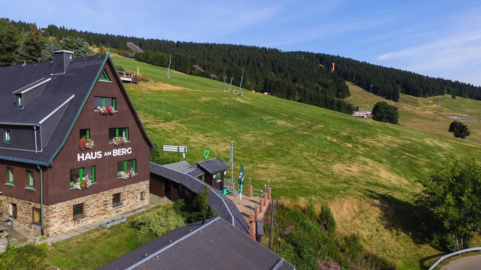 Haus Am Berg - Pension Direkt Am Skihang Oberwiesenthal Exterior photo